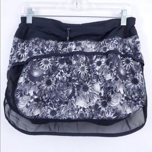 Lululemon skort size 4